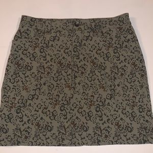 Eddie Bauer Horizon Skort Thyme Graphic Print size 2